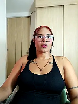 AGATTA0 online show from May 2026 08:25:01 PM