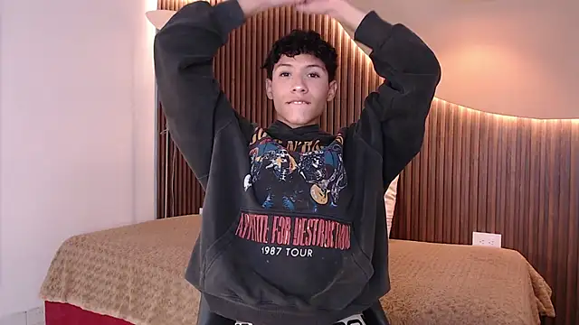 Snapshot of Velvet_An chatting on April 2026 03:22:01 AM Velvet An online show from April 2026 03:22:01 AM