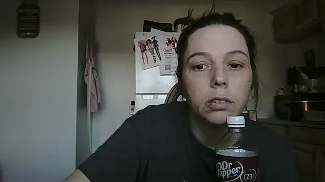 Snapshot of lily1982 chatting on May 2026 10:06:02 PM lily1982 online show from May 2026 10:06:02 PM