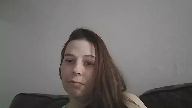 Snapshot of lily1982 chatting on June 2026 02:40:02 AM lily1982 online show from June 2026 02:40:02 AM