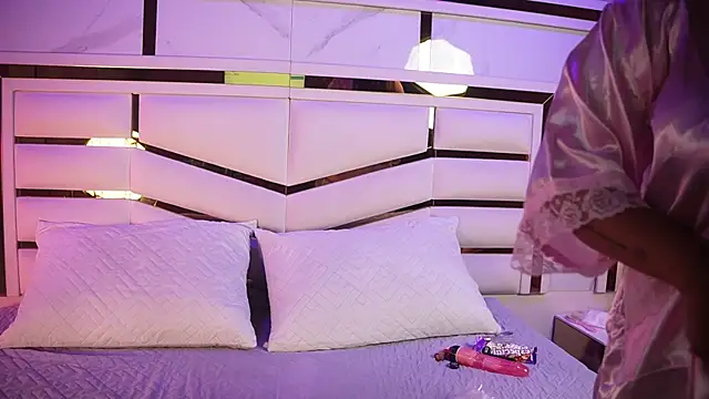 Snapshot of adhara_sm chatting on April 2026 05:18:02 AM adhara sm online show from April 2026 05:18:02 AM