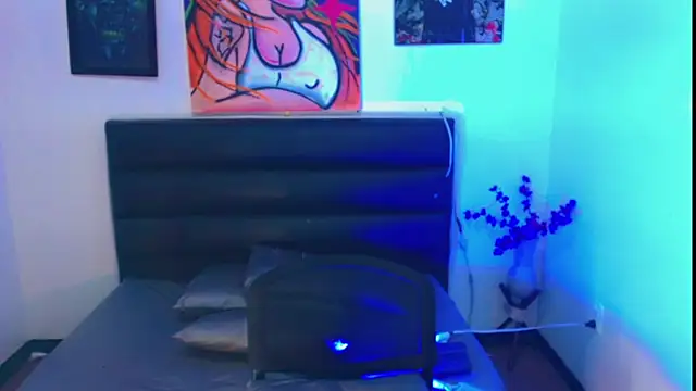 Mia dasilva  online show from June 2026 12:22:01 PM