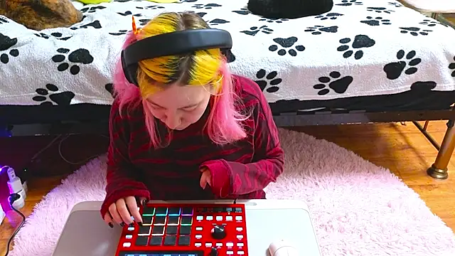 Snapshot of Sansarella chatting on January 2026 06:44:02 PM Sansarella online show from January 2026 06:44:02 PM