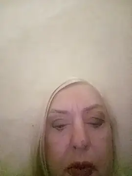 Julia20X online show from April 2026 04:23:01 PM