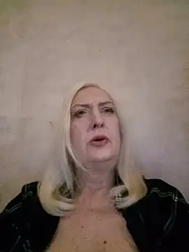 Julia20X online show from May 2026 09:58:01 AM
