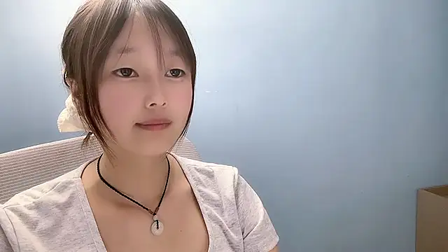 Xiaoqing00 online show from April 2026 01:41:02 PM