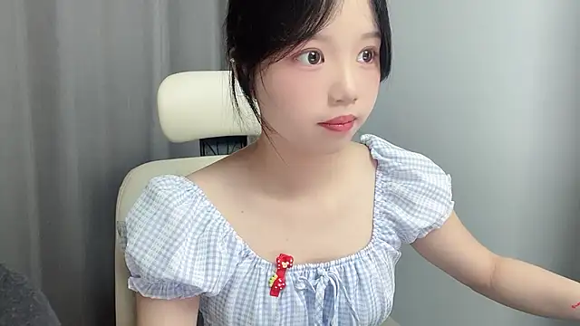 Xiaoqing00 online show from May 2026 05:02:02 AM