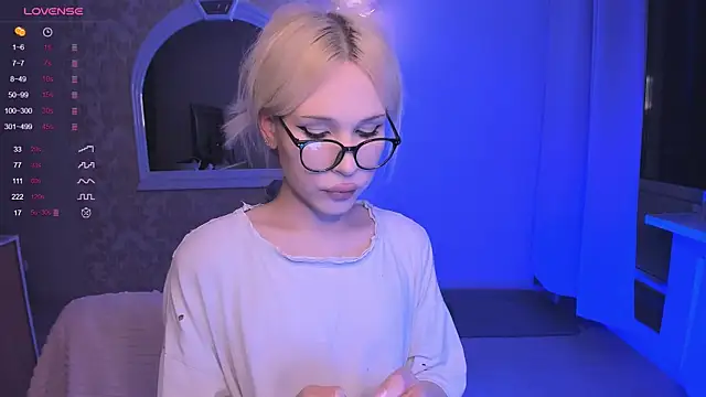 Snapshot of kristiallsooppp chatting on April 2026 05:46:02 PM kristiallsooppp online show from April 2026 05:46:02 PM