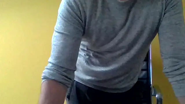 jjjust curiousss online show from April 2026 05:17:01 PM