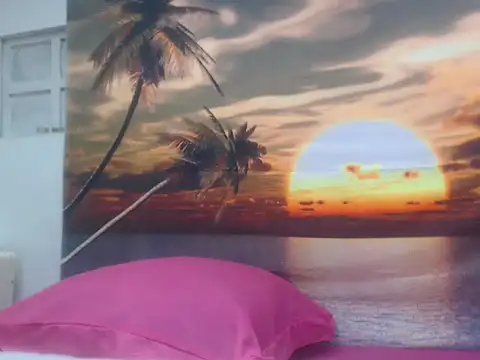 GoldenLuxeLady online show from May 2026 04:18:01 AM