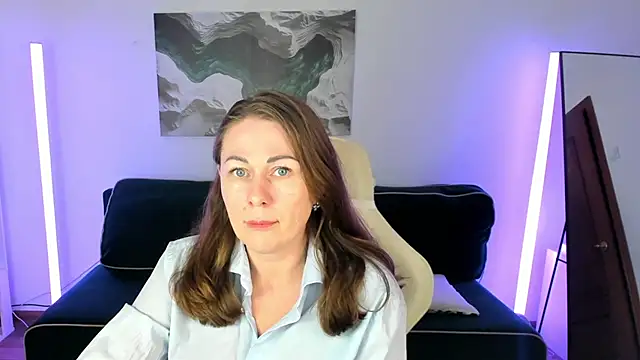 NinnaBrewer online show from April 2026 03:02:01 AM