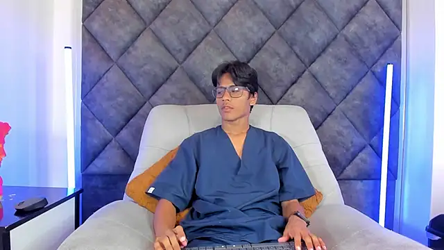 LiamKron online show from May 2026 11:26:01 AM