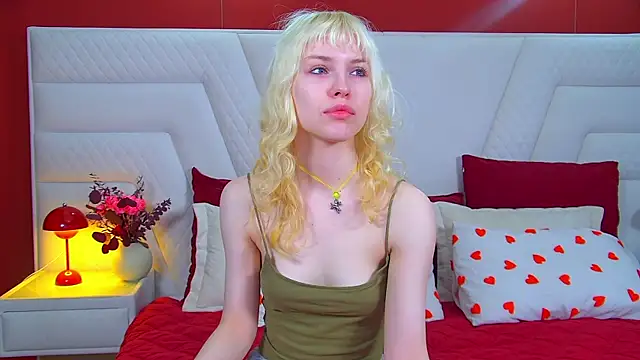 HannahHollis online show from June 2026 06:11:02 AM