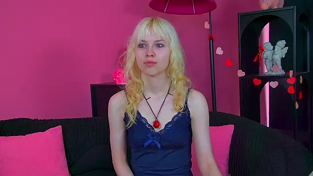HannahHollis online show from June 2026 06:11:01 AM