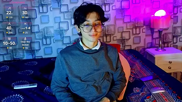 Snapshot of Twink_Sebas7 chatting on April 2026 12:18:02 PM Twink Sebas7 online show from April 2026 12:18:02 PM