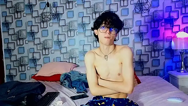 Snapshot of Twink_Sebas7 chatting on May 2026 12:09:02 PM Twink Sebas7 online show from May 2026 12:09:02 PM