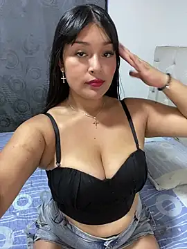 Snapshot of Simplemente_Aurora chatting on April 2026 10:59:01 PM Simplemente Aurora online show from April 2026 10:59:01 PM