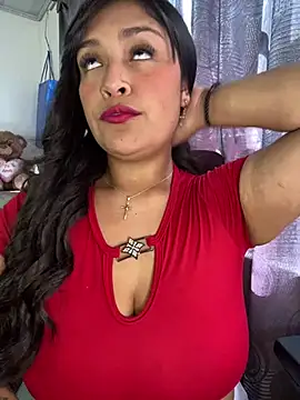 Snapshot of Simplemente_Aurora chatting on May 2026 07:52:01 PM Simplemente Aurora online show from May 2026 07:52:01 PM