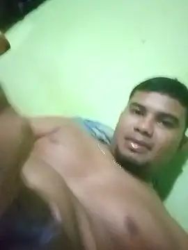 JosueA01 online show from April 2026 10:54:02 PM