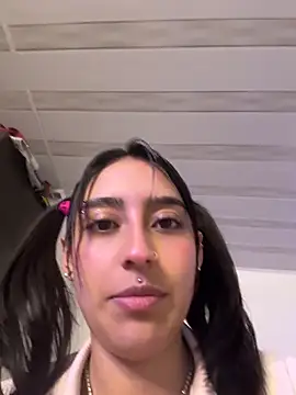 hotlatinocouple   online show from April 2026 07:28:01 AM