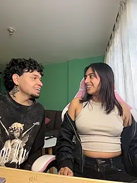 hotlatinocouple   online show from May 2026 10:49:01 PM