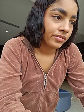 Snapshot of Milu_Luthor chatting on May 2026 04:03:01 PM Milu Luthor online show from May 2026 04:03:01 PM