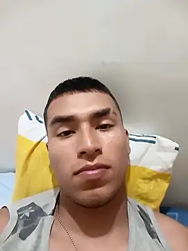 Snapshot of estivenhot chatting on April 2026 11:27:02 PM estivenhot online show from April 2026 11:27:02 PM