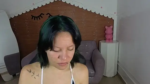 Snapshot of lewii_t chatting on April 2026 01:16:02 AM lewii t online show from April 2026 01:16:02 AM