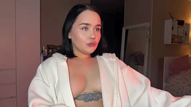 Snapshot of lola_raze chatting on June 2026 09:20:01 PM lola raze online show from June 2026 09:20:01 PM