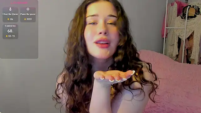 ChloeBlisss online show from June 2026 05:43:01 AM