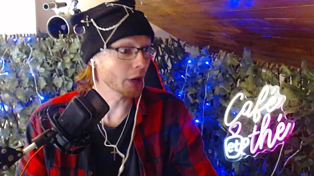 Snapshot of SkinnyAlex1312 chatting on April 2026 09:58:02 AM SkinnyAlex1312 online show from April 2026 09:58:02 AM