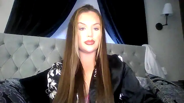 shelbyeyex online show from April 2026 05:14:02 PM