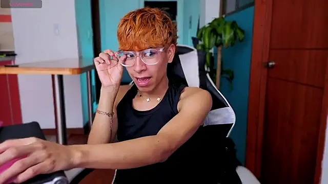 Snapshot of Ryan_y_tony chatting on April 2026 01:48:02 PM Ryan y tony online show from April 2026 01:48:02 PM