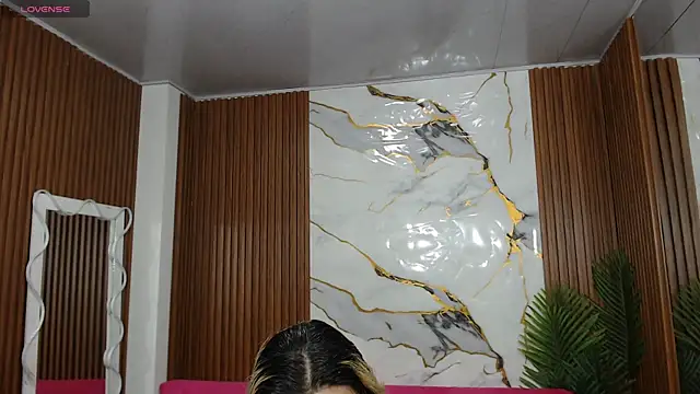 alonddra tay online show from May 2026 11:39:02 AM