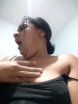 Snapshot of sexybronwlatin chatting on April 2026 08:41:01 AM sexybronwlatin online show from April 2026 08:41:01 AM