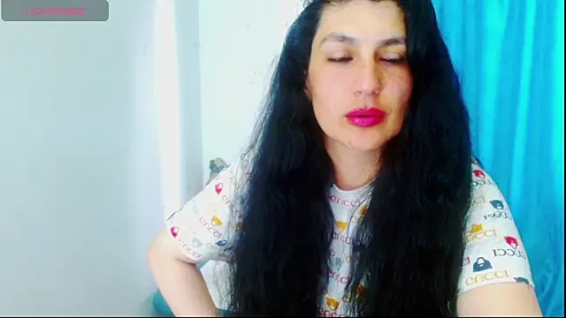 Snapshot of diosa_gil chatting on April 2026 08:21:01 PM diosa gil online show from April 2026 08:21:01 PM