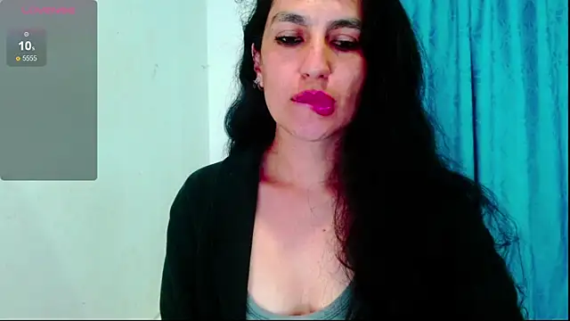 Snapshot of diosa_gil chatting on May 2026 12:52:01 AM diosa gil online show from May 2026 12:52:01 AM