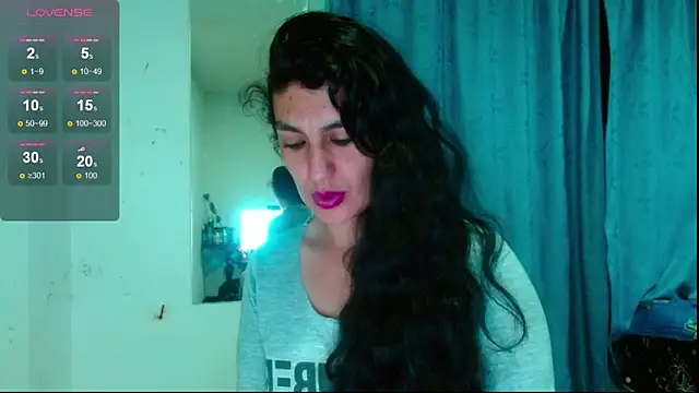 Snapshot of diosa_gil chatting on May 2026 04:41:01 AM diosa gil online show from May 2026 04:41:01 AM