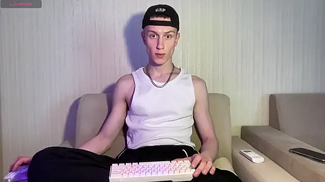 Travis Gracile online show from May 2026 10:23:01 AM