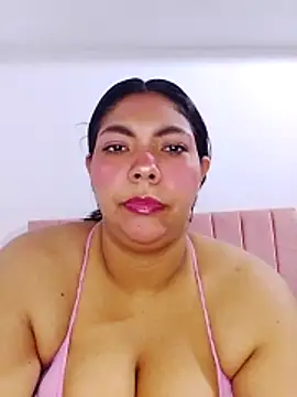 Izel  online show from May 2026 09:22:01 PM