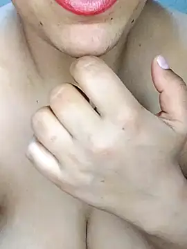 Snapshot of lmiyasdg chatting on April 2026 07:40:01 PM lmiyasdg online show from April 2026 07:40:01 PM