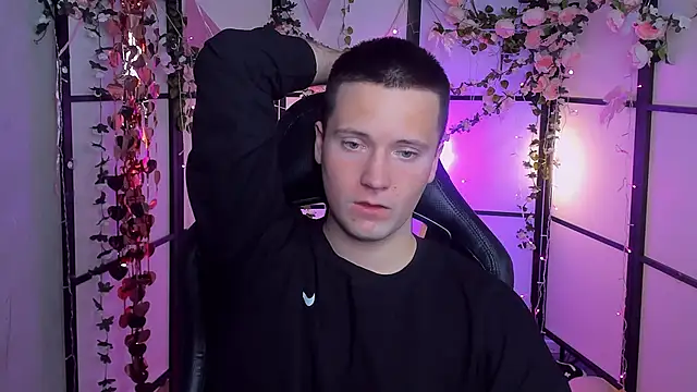 Snapshot of ZackVibe chatting on April 2026 05:35:02 AM ZackVibe online show from April 2026 05:35:02 AM