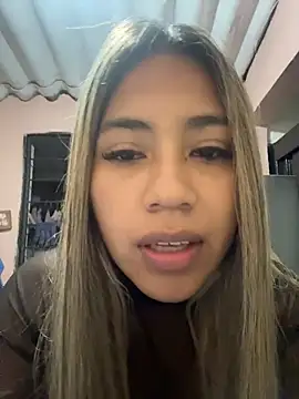 Kimmiebellarie online show from June 2026 02:05:01 AM