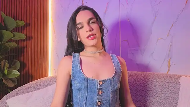 Snapshot of valerysofia_vg chatting on April 2026 07:32:01 PM valerysofia vg online show from April 2026 07:32:01 PM