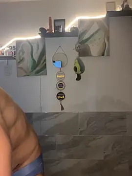 Snapshot of Emcapuchado_Josee chatting on April 2026 10:04:02 PM Emcapuchado Josee online show from April 2026 10:04:02 PM