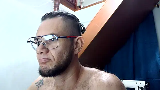 Snapshot of andrew_1520 chatting on February 2026 01:33:01 AM andrew 1520 online show from February 2026 01:33:01 AM