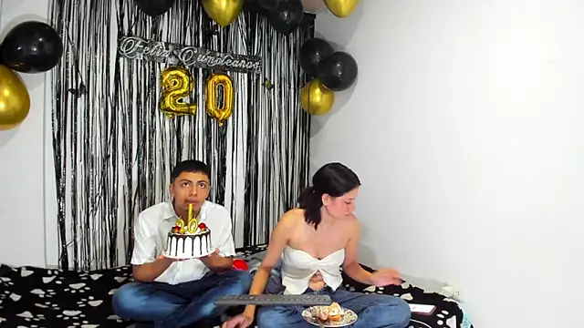 naty gomezz online show from June 2026 11:14:02 PM