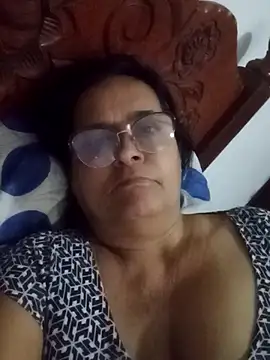 PienCanela online show from May 2026 11:39:02 AM