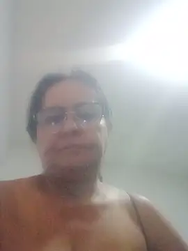 Snapshot of PienCanela chatting on June 2026 11:01:02 AM PienCanela online show from June 2026 11:01:02 AM