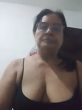 Snapshot of PienCanela chatting on June 2026 12:59:01 AM PienCanela online show from June 2026 12:59:01 AM